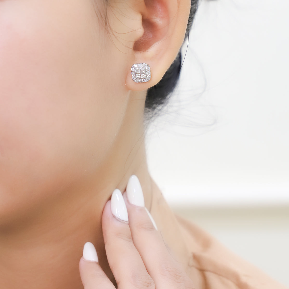 မောင် နားကပ် | Maung Earrings